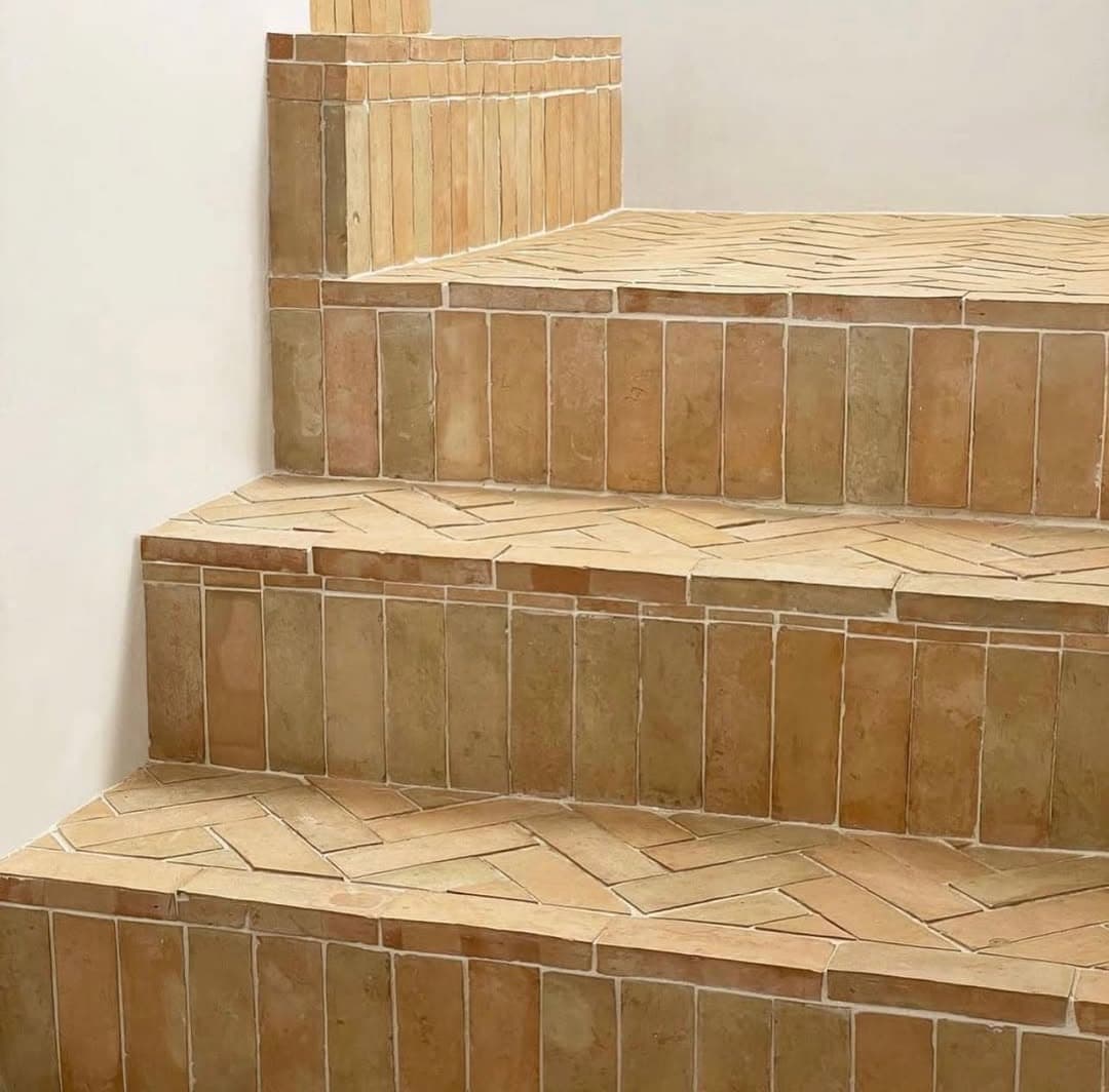 Geometric Wall Feature